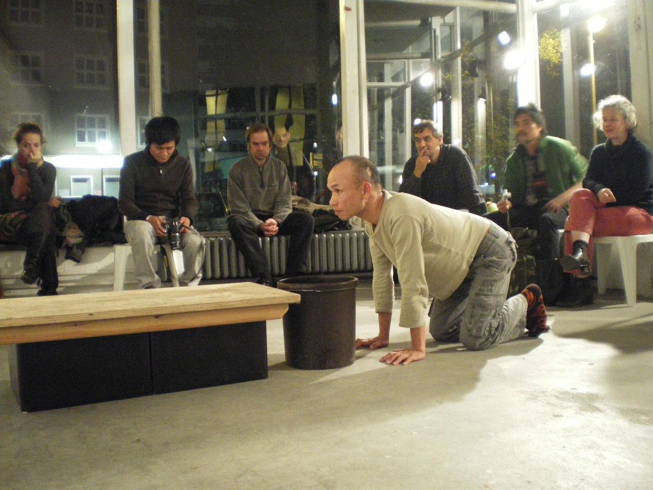 Photographic documentation of RYLLEGA Berlin (Performance by Truong Tan, 19 September 2008)